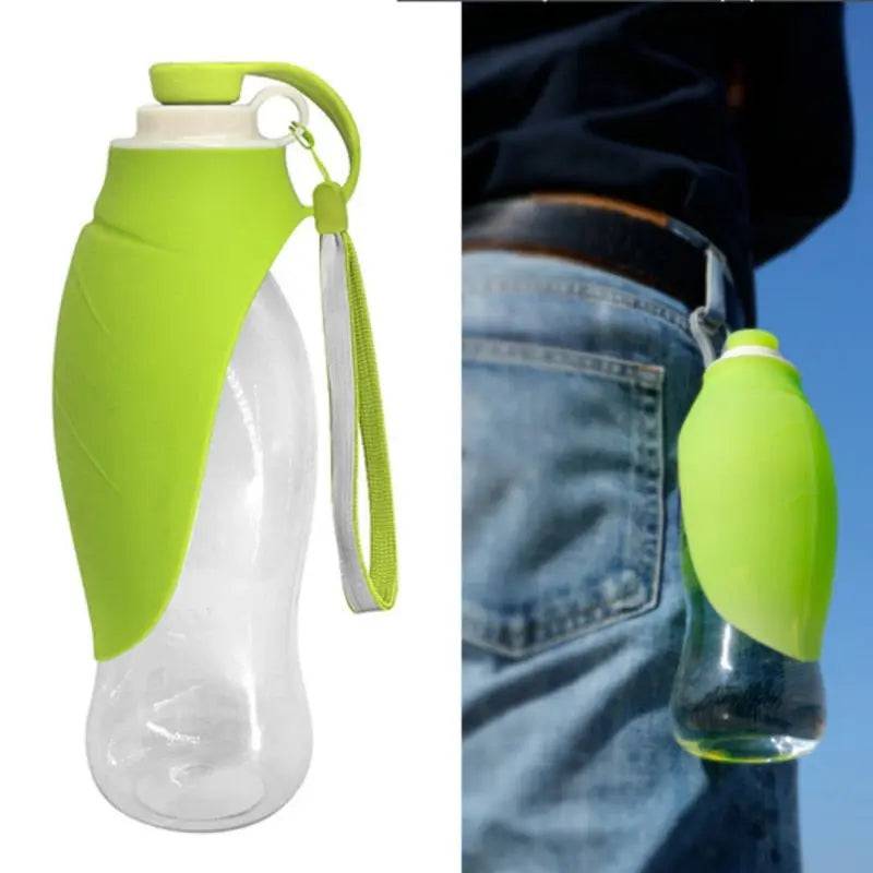 Green 580ml Portable Pet Water Bottle Silicone Travel Bowl Outdoor Pet Water Dispenser - Trendypet's Zone